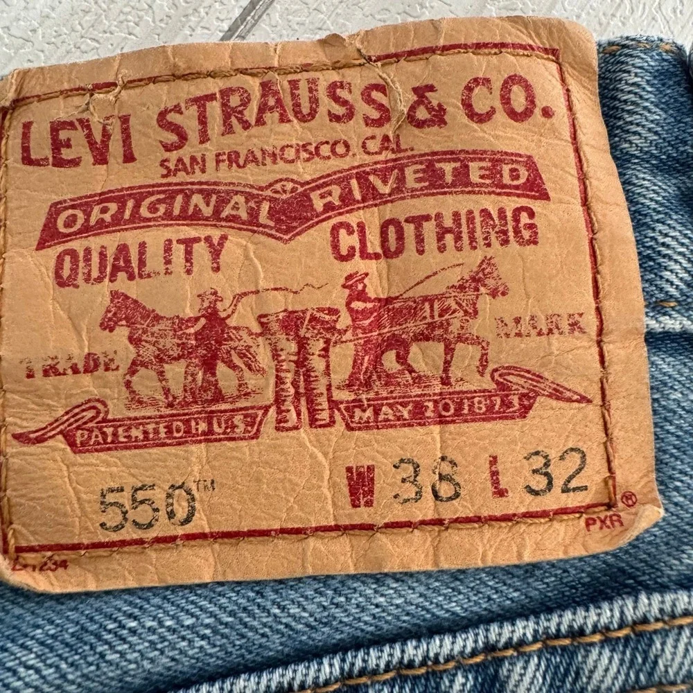 Levi's 550 Relaxed Fit Jeans Mens W38 L32 Light Wash Classic Denim Pants Vintage